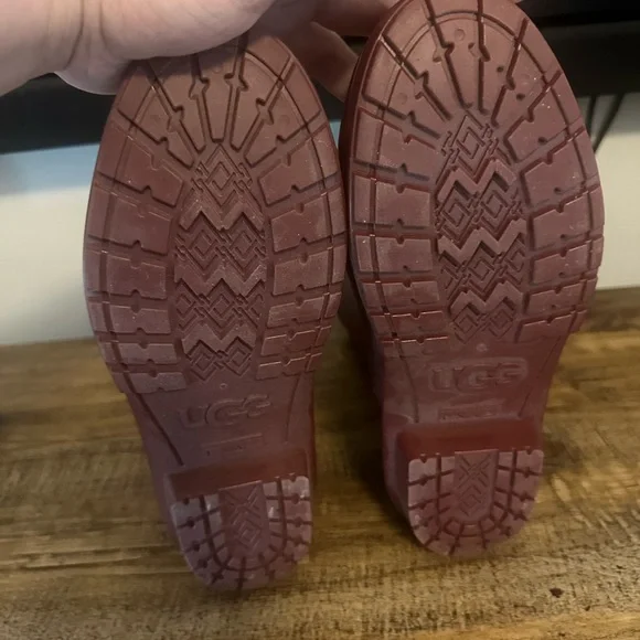 UGG Maroon Waterproof Boots - Picture 3 of 3